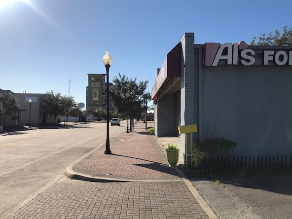 2462 Calder St, Beaumont, TX 77702
